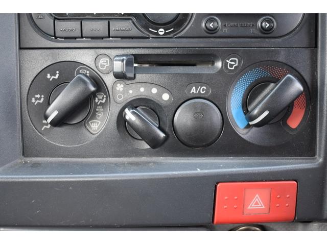 エルフトラック フルフラットロー 垂直式パワーゲート 積載2000kg AT 車両総重量4755kg 電格ミラー 荷台鉄板 ETC 荷台長さ309cm 高さ39cm(16枚目)