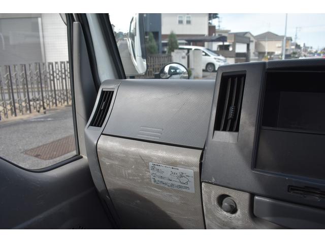 エルフトラック フルフラットロー 垂直式パワーゲート 積載2000kg AT 車両総重量4755kg 電格ミラー 荷台鉄板 ETC 荷台長さ309cm 高さ39cm(18枚目)