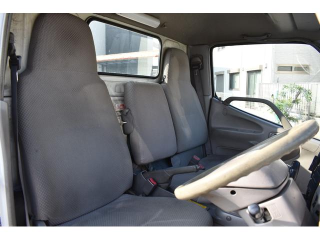 ダイナトラック フルジャストロー　折り畳み式垂直パワーゲート　ＡＴ　ドライブレコーダー　ＥＴＣ　積載２０００ｋｇ　車両総重量４９８５ｋｇ　揚力６００ｋｇ　三方開（5枚目）