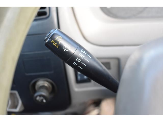 ダイナトラック フルジャストロー　折り畳み式垂直パワーゲート　ＡＴ　ドライブレコーダー　ＥＴＣ　積載２０００ｋｇ　車両総重量４９８５ｋｇ　揚力６００ｋｇ　三方開（10枚目）