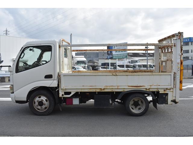 ダイナトラック フルジャストロー　折り畳み式垂直パワーゲート　ＡＴ　ドライブレコーダー　ＥＴＣ　積載２０００ｋｇ　車両総重量４９８５ｋｇ　揚力６００ｋｇ　三方開（18枚目）