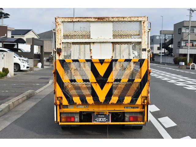 ダイナトラック フルジャストロー　折り畳み式垂直パワーゲート　ＡＴ　ドライブレコーダー　ＥＴＣ　積載２０００ｋｇ　車両総重量４９８５ｋｇ　揚力６００ｋｇ　三方開（20枚目）