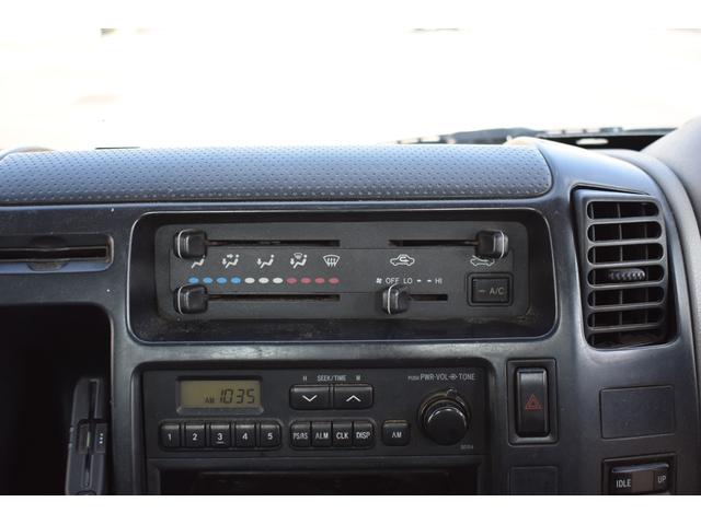 ダイナトラック ロングフルジャストロー　４ＷＤ　　積載１２５０ｋｇ　ＡＴ　車両総重量３２２５ｋｇ　普通免許　ＥＴＣ　荷台長さ３０６ｃｍ　幅１６０ｃｍ　高さ３８ｃｍ（12枚目）