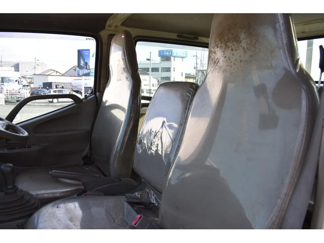 トヨエース Ｗキャブロングジャストロー　積載１２５０ｋｇ　ＭＴ　車両総重量３３２０ｋｇ　リアヒーター　ＥＴＣ　フロントフォグランプ　荷台長さ２１０ｃｍ　幅１６０ｃｍ　高さ３８ｃｍ（17枚目）
