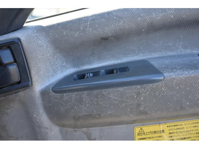 フォワード 　ダンプ　積載３８５０ｋｇ　車両総重量７９９５ｋｇ　ＥＴＣ　電格ミラー　坂道発進補助装置　フォグランプ　コボレーン　アイドリングストップ（6枚目）