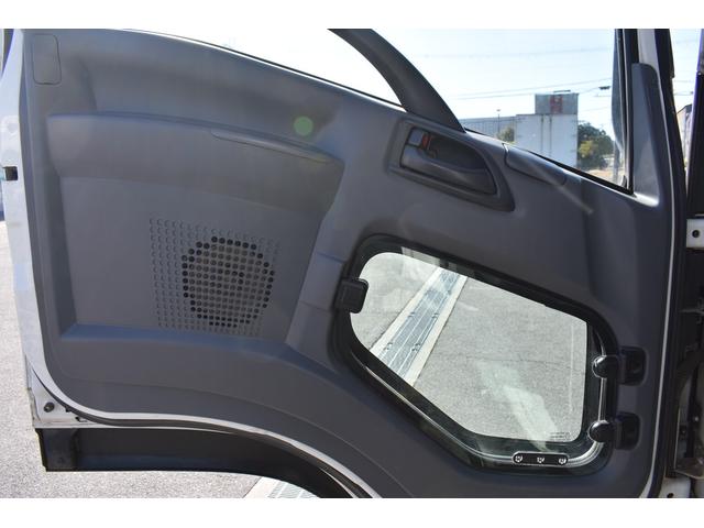 フォワード 　ダンプ　積載３８５０ｋｇ　車両総重量７９９５ｋｇ　ＥＴＣ　電格ミラー　坂道発進補助装置　フォグランプ　コボレーン　アイドリングストップ（9枚目）