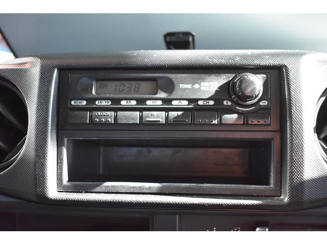 トヨエース 　積載２０００ｋｇ　ＡＴ　車両総重量４４５５ｋｇ　ＥＴＣ　横滑り防止装置　アイドリングストップ　荷台長さ３０７ｃｍ　幅１６０ｃｍ　高さ３８ｃｍ（12枚目）