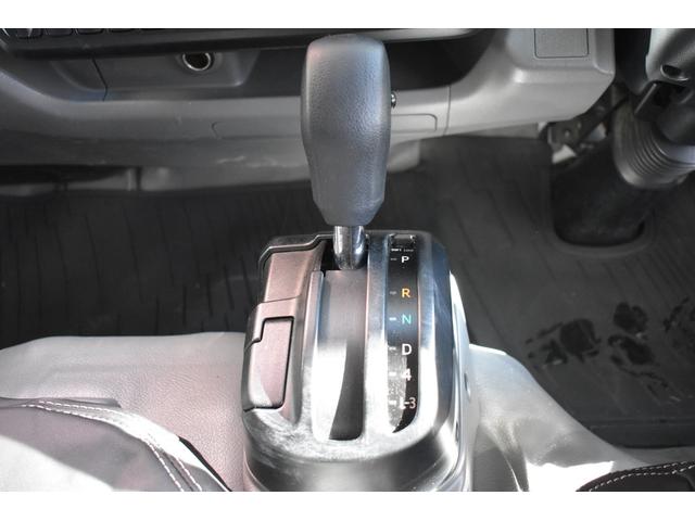 トヨエース 　積載２０００ｋｇ　ＡＴ　車両総重量４４５５ｋｇ　ＥＴＣ　横滑り防止装置　アイドリングストップ　荷台長さ３０７ｃｍ　幅１６０ｃｍ　高さ３８ｃｍ（16枚目）