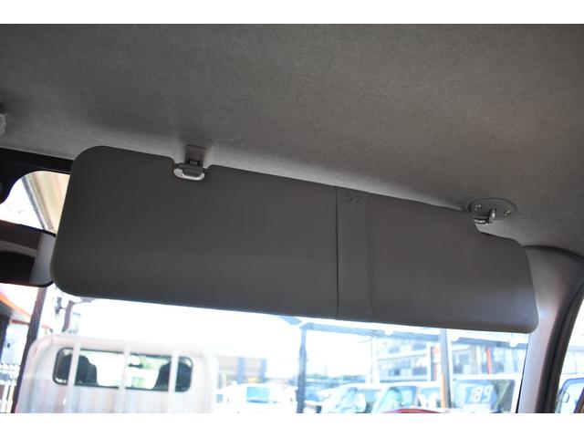 トヨエース 　積載２０００ｋｇ　ＡＴ　車両総重量４４５５ｋｇ　ＥＴＣ　横滑り防止装置　アイドリングストップ　荷台長さ３０７ｃｍ　幅１６０ｃｍ　高さ３８ｃｍ（17枚目）