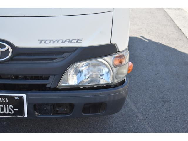 トヨエース 　積載２０００ｋｇ　ＡＴ　車両総重量４４５５ｋｇ　ＥＴＣ　横滑り防止装置　アイドリングストップ　荷台長さ３０７ｃｍ　幅１６０ｃｍ　高さ３８ｃｍ（25枚目）