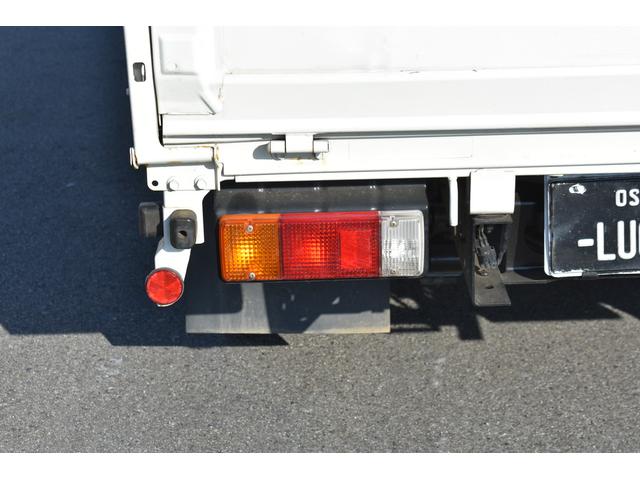 トヨエース 　積載２０００ｋｇ　ＡＴ　車両総重量４４５５ｋｇ　ＥＴＣ　横滑り防止装置　アイドリングストップ　荷台長さ３０７ｃｍ　幅１６０ｃｍ　高さ３８ｃｍ（36枚目）