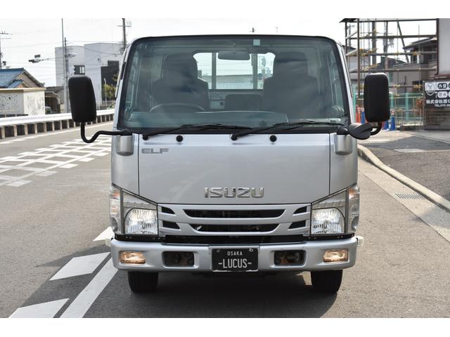 エルフトラック フルフラットロー 積載2000kg 車両総重量4495kg 垂直式パワーゲート ETC 極東PG 電格ミラー アイドリングストップ フォグランプ装備(4枚目)
