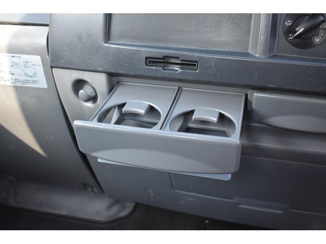 エルフトラック フルフラットロー 積載2000kg 車両総重量4495kg 垂直式パワーゲート ETC 極東PG 電格ミラー アイドリングストップ フォグランプ装備(17枚目)