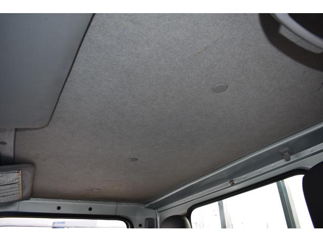 エルフトラック フルフラットロー 積載2000kg 車両総重量4495kg 垂直式パワーゲート ETC 極東PG 電格ミラー アイドリングストップ フォグランプ装備(24枚目)