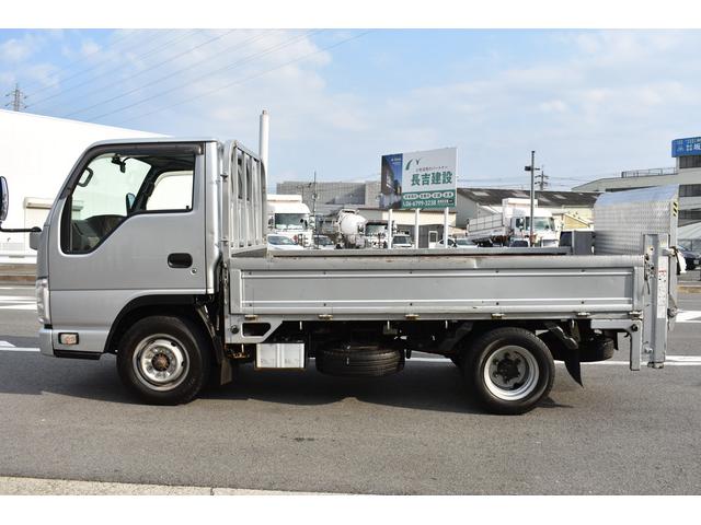 エルフトラック フルフラットロー 積載2000kg 車両総重量4495kg 垂直式パワーゲート ETC 極東PG 電格ミラー アイドリングストップ フォグランプ装備(29枚目)