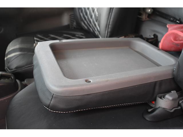 エルフトラック フルフラットローダンプ 積載3000kg 車両総重量6085kg AT コボレーン付き 極東 荷台長さ304cm 幅159cm 高さ37cm 準中型免許(10枚目)