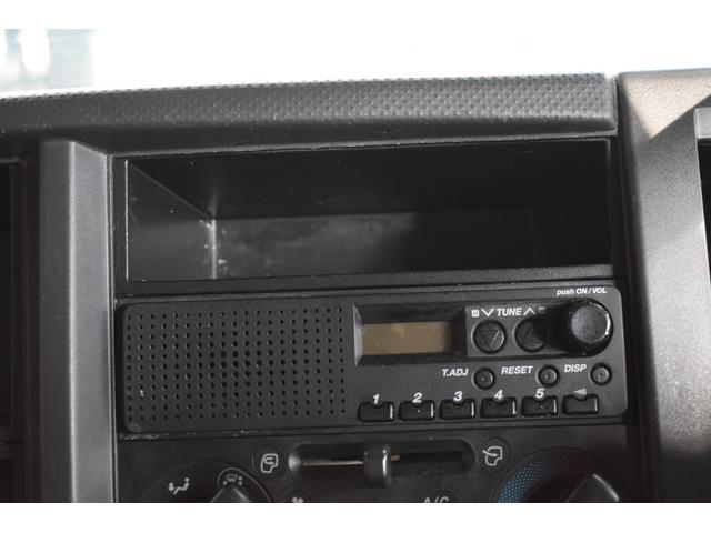 エルフトラック フルフラットローダンプ 積載3000kg 車両総重量6085kg AT コボレーン付き 極東 荷台長さ304cm 幅159cm 高さ37cm 準中型免許(15枚目)