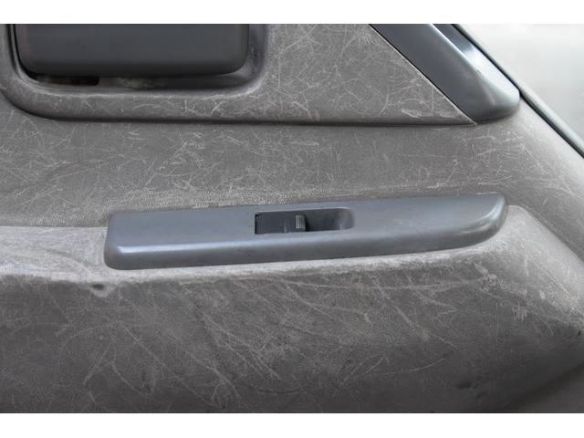 エルフトラック フルフラットローダンプ 積載3000kg 車両総重量6085kg AT コボレーン付き 極東 荷台長さ304cm 幅159cm 高さ37cm 準中型免許(22枚目)