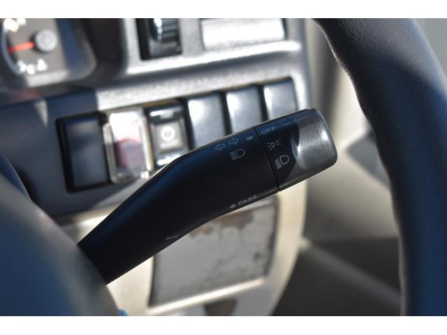 エルフトラック Wキャブフルフラットロー 積載1150kg 車両総重量3930kg AT アイドリングストップ フォグランプ 荷台長さ209cm 幅162cm 38cm(10枚目)