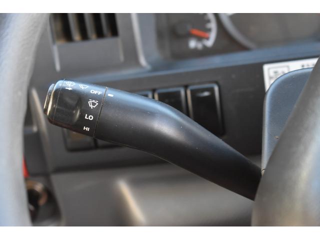 エルフトラック Wキャブフルフラットロー 積載1150kg 車両総重量3930kg AT アイドリングストップ フォグランプ 荷台長さ209cm 幅162cm 38cm(11枚目)