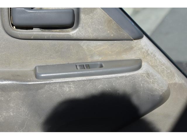 エルフトラック Wキャブフルフラットロー 積載1150kg 車両総重量3930kg AT アイドリングストップ フォグランプ 荷台長さ209cm 幅162cm 38cm(20枚目)