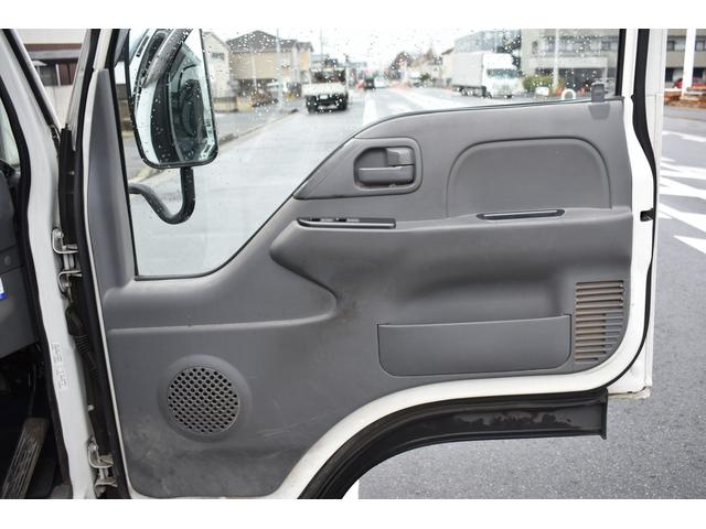 エルフトラック フルフラットロー　カスタム　積載１５００ｋｇ　ＡＴ　車両総重量３７２５ｋｇ　電格ミラー　ＥＴＣ　ワンオーナー　オートエアコン　助手席エアバック（6枚目）