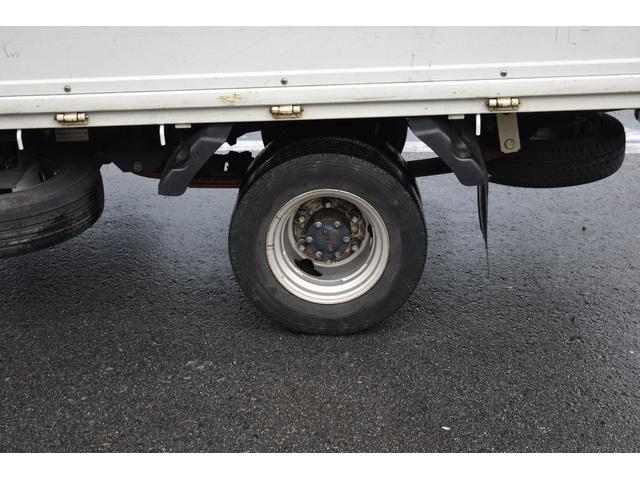 エルフトラック フルフラットロー　カスタム　積載１５００ｋｇ　ＡＴ　車両総重量３７２５ｋｇ　電格ミラー　ＥＴＣ　ワンオーナー　オートエアコン　助手席エアバック（27枚目）