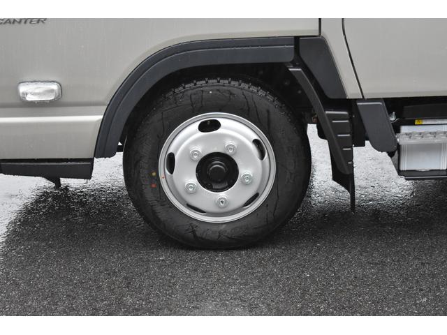 キャンター Ｗキャブ全低床　積載２０００ｋｇ　ＡＴ　垂直式パワーゲート　リアエアコン　車両総重量４９００ｋｇ　電格ミラー　フロントフォグランプ　横滑り防止装置（29枚目）