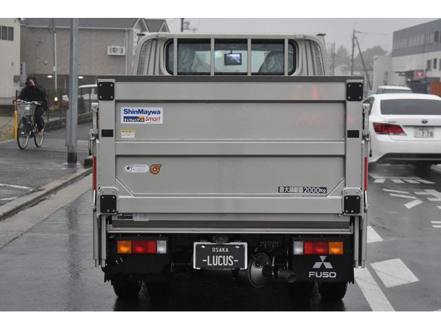 キャンター Ｗキャブ全低床　積載２０００ｋｇ　ＡＴ　垂直式パワーゲート　リアエアコン　車両総重量４９００ｋｇ　電格ミラー　フロントフォグランプ　横滑り防止装置（34枚目）