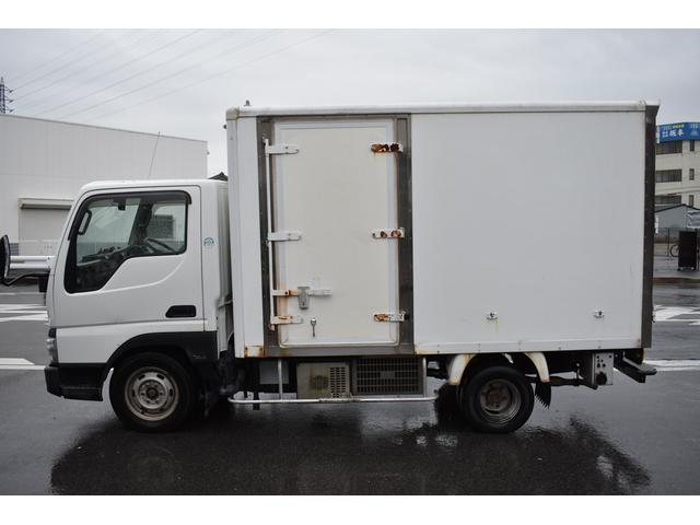 タイタンダッシュ 　冷凍冷蔵車　積載１５００ｋｇ　ＡＴ　車両総重量３４９５ｋｇ　バックカメラ装備　ＥＴＣ　新免許対応　荷台長さ２９４ｃｍ　幅１５８ｃｍ　高さ１６４ｃｍ（21枚目）