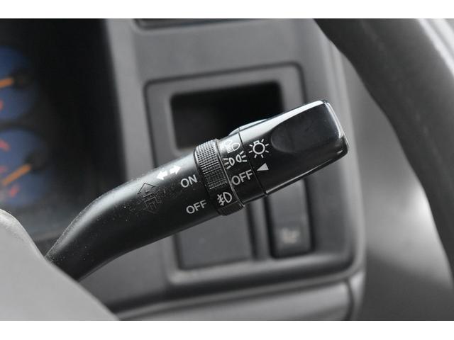 タイタンダッシュ 　積載１５００ｋｇ　ＭＴ　車両総重量３１０５ｋｇ　普通免許　電格ミラー　ＥＴＣ　　荷台長さ３１０ｃｍ　幅１６０ｃｍ　高さ３８ｃｍ（12枚目）