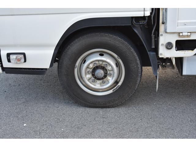 エルフトラック フルフラットロー 積載2000kg MT 車両総重量4265kg オンダッシュナビ フォグランプ 坂道発進補助装置 電格ミラー アイドリングストップ(30枚目)