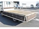 　積載２０００ｋｇ　ＡＴ　車両総重量４４５５ｋｇ　ＥＴＣ　横滑り防止装置　アイドリングストップ　荷台長さ３０７ｃｍ　幅１６０ｃｍ　高さ３８ｃｍ（32枚目）
