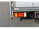 フルフラットロー 積載2000kg 車両総重量4495kg 垂直式パワーゲート ETC 極東PG 電格ミラー アイドリングストップ フォグランプ装備(37枚目)
