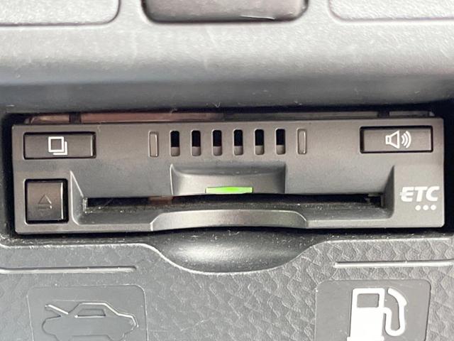 ルーミー カスタムＧ　純正ナビ　両側電動スライドドア　スマートアシスト３　クルーズコントロール　バックカメラ　ＥＴＣ　Ｂｌｕｅｔｏｏｔｈ　ＬＥＤヘッド＆ＬＥＤフォグライト　純正１４インチアルミホイール（24枚目）