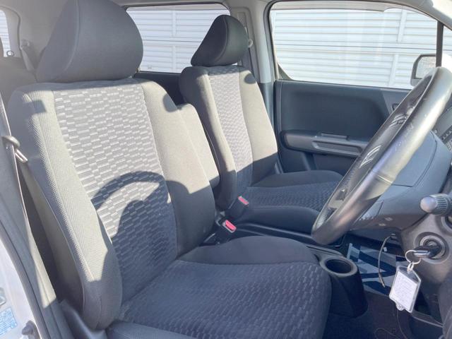 クロスロード ＨＤＤナビエディション　純正インターナビ　バックモニター　ＥＴＣ　ＨＩＤヘッドライト　１８インチアルミホイール　キーレスエントリー　オートライト　オートエアコン　ステアリングスイッチ（7枚目）