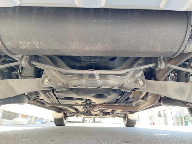 クロスロード ＨＤＤナビエディション　純正インターナビ　バックモニター　ＥＴＣ　ＨＩＤヘッドライト　１８インチアルミホイール　キーレスエントリー　オートライト　オートエアコン　ステアリングスイッチ（19枚目）