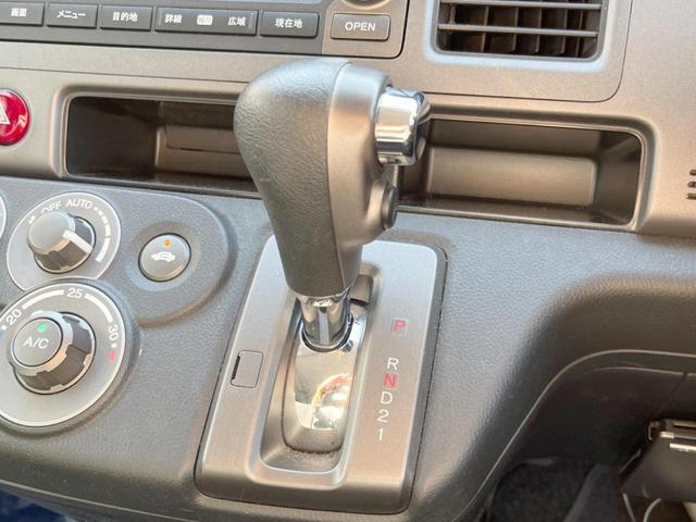 クロスロード ＨＤＤナビエディション　純正インターナビ　バックモニター　ＥＴＣ　ＨＩＤヘッドライト　１８インチアルミホイール　キーレスエントリー　オートライト　オートエアコン　ステアリングスイッチ（21枚目）