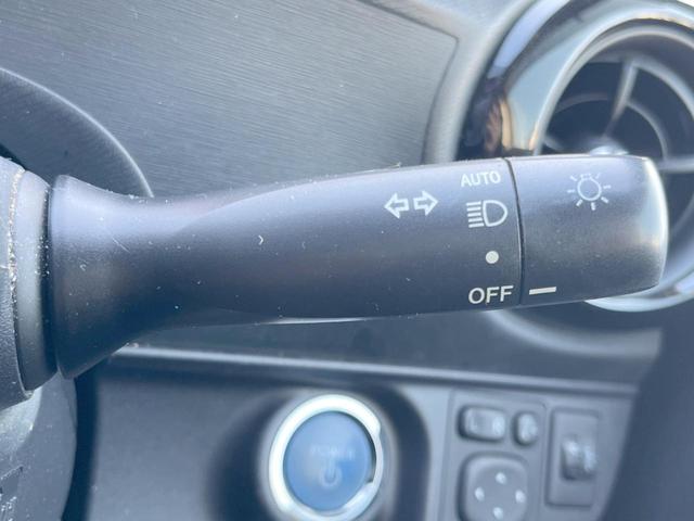 アクア S 純正ナビ バックカメラ 禁煙車 ETC Bluetooth スマートキー オートライト バニティーミラー シートリフター ヘッドライトレベライザー リアプライバシーガラス リアワイパー(29枚目)