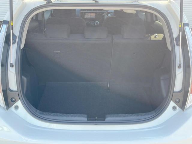 アクア S 純正ナビ バックカメラ 禁煙車 ETC Bluetooth スマートキー オートライト バニティーミラー シートリフター ヘッドライトレベライザー リアプライバシーガラス リアワイパー(37枚目)