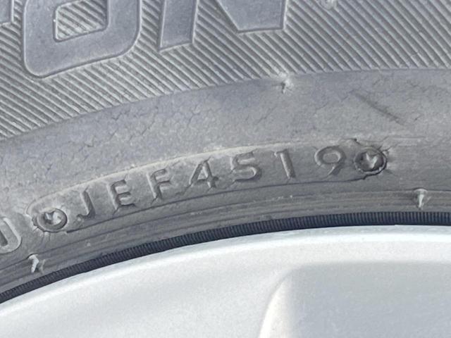 アクア S 純正ナビ バックカメラ 禁煙車 ETC Bluetooth スマートキー オートライト バニティーミラー シートリフター ヘッドライトレベライザー リアプライバシーガラス リアワイパー(46枚目)