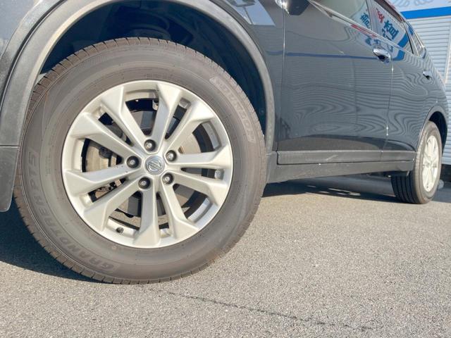 エクストレイル 20X エマージェンシーブレーキパッケージ 4WD 7人乗り 純正ナビ エマージェンシーブレーキ アラウンドビューモニター クルーズコントロール ETC Bluetooth LEDヘッドライト 純正17インチアルミホイール 防水シート(13枚目)