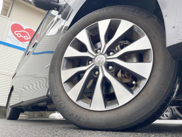 セレナ ハイウェイスター　ＶセレクションＩＩ　純正９インチナビ　純正１０インチフリップダウンモニター　ハンズフリー両側電動スライドドア　エマージェンシーブレーキ　バックカメラ　ＥＴＣ　Ｂｌｕｅｔｏｏｔｈ　ＬＥＤヘッドライト（13枚目）