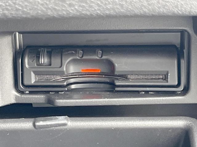 セレナ ハイウェイスター　ＶセレクションＩＩ　純正９インチナビ　純正１０インチフリップダウンモニター　ハンズフリー両側電動スライドドア　エマージェンシーブレーキ　バックカメラ　ＥＴＣ　Ｂｌｕｅｔｏｏｔｈ　ＬＥＤヘッドライト（24枚目）