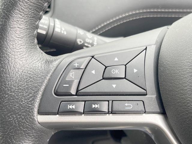 セレナ ハイウェイスター　ＶセレクションＩＩ　純正９インチナビ　純正１０インチフリップダウンモニター　ハンズフリー両側電動スライドドア　エマージェンシーブレーキ　バックカメラ　ＥＴＣ　Ｂｌｕｅｔｏｏｔｈ　ＬＥＤヘッドライト（29枚目）