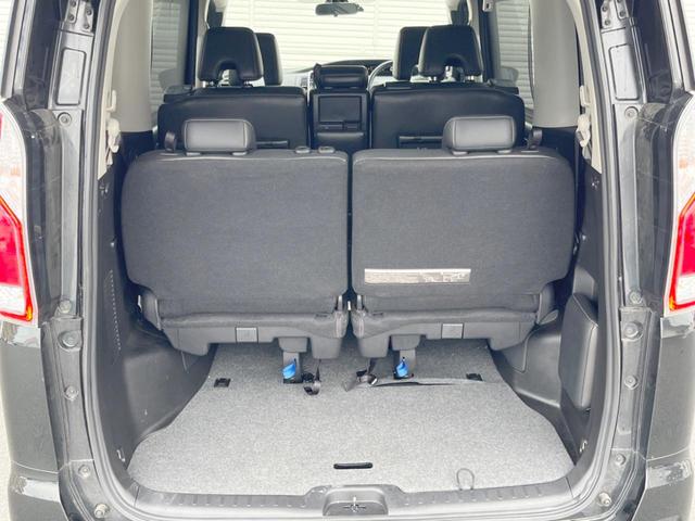 セレナ ハイウェイスター　ＶセレクションＩＩ　純正９インチナビ　純正１０インチフリップダウンモニター　ハンズフリー両側電動スライドドア　エマージェンシーブレーキ　バックカメラ　ＥＴＣ　Ｂｌｕｅｔｏｏｔｈ　ＬＥＤヘッドライト（44枚目）