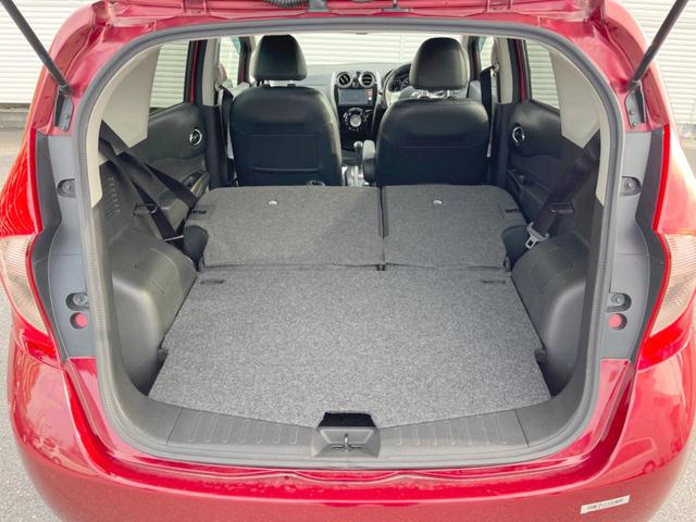 ノート メダリスト　純正ナビ　アラウンドビューモニター　ＥＴＣ　インテリジェントキー　プッシュエンジンスターター　ハーフレザーシート　オートライト　オートエアコン　アイドリングストップ（10枚目）