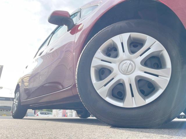 ノート メダリスト　純正ナビ　アラウンドビューモニター　ＥＴＣ　インテリジェントキー　プッシュエンジンスターター　ハーフレザーシート　オートライト　オートエアコン　アイドリングストップ（13枚目）