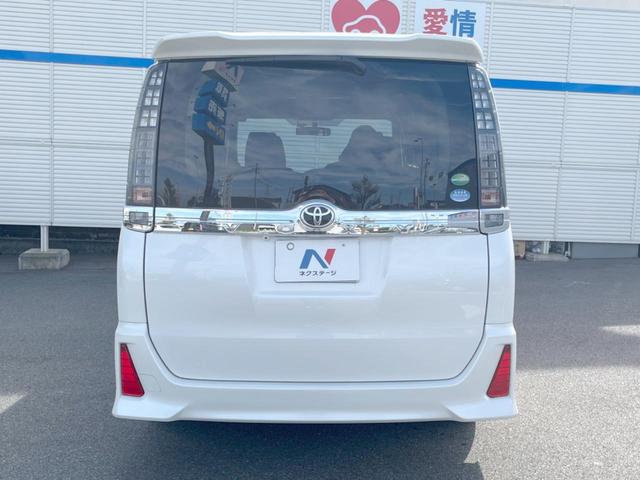 ヴォクシー ＺＳ　煌　アルパイン１２型フリップダウンモニター　ＢＩＧ－Ｘ１０型ナビ　両側電動スライドドア　バックカメラ　ＥＴＣ　Ｂｌｕｅｔｏｏｔｈ　ＬＥＤヘッドライト　純正１６インチアルミホイール（15枚目）