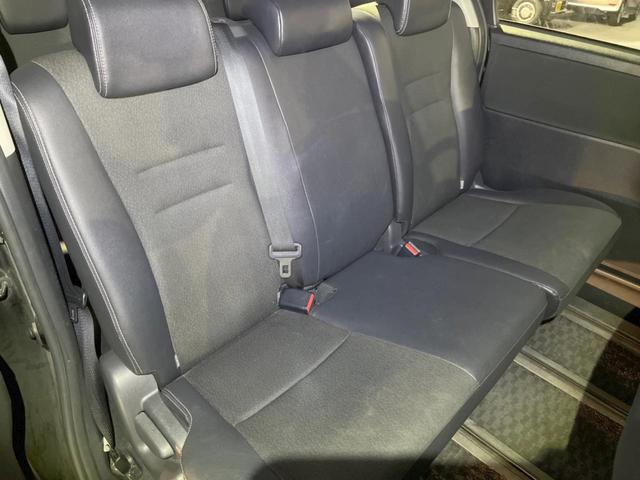 ヴォクシー ＺＳ　煌Ｚ　純正ナビ　１０インチアルパインフリップダウンモニター　両側電動スライドドア　バックカメラ　ＥＴＣ　ＨＩＤヘッドライト　純正１６インチアルミホイール　スマートエントリー（8枚目）